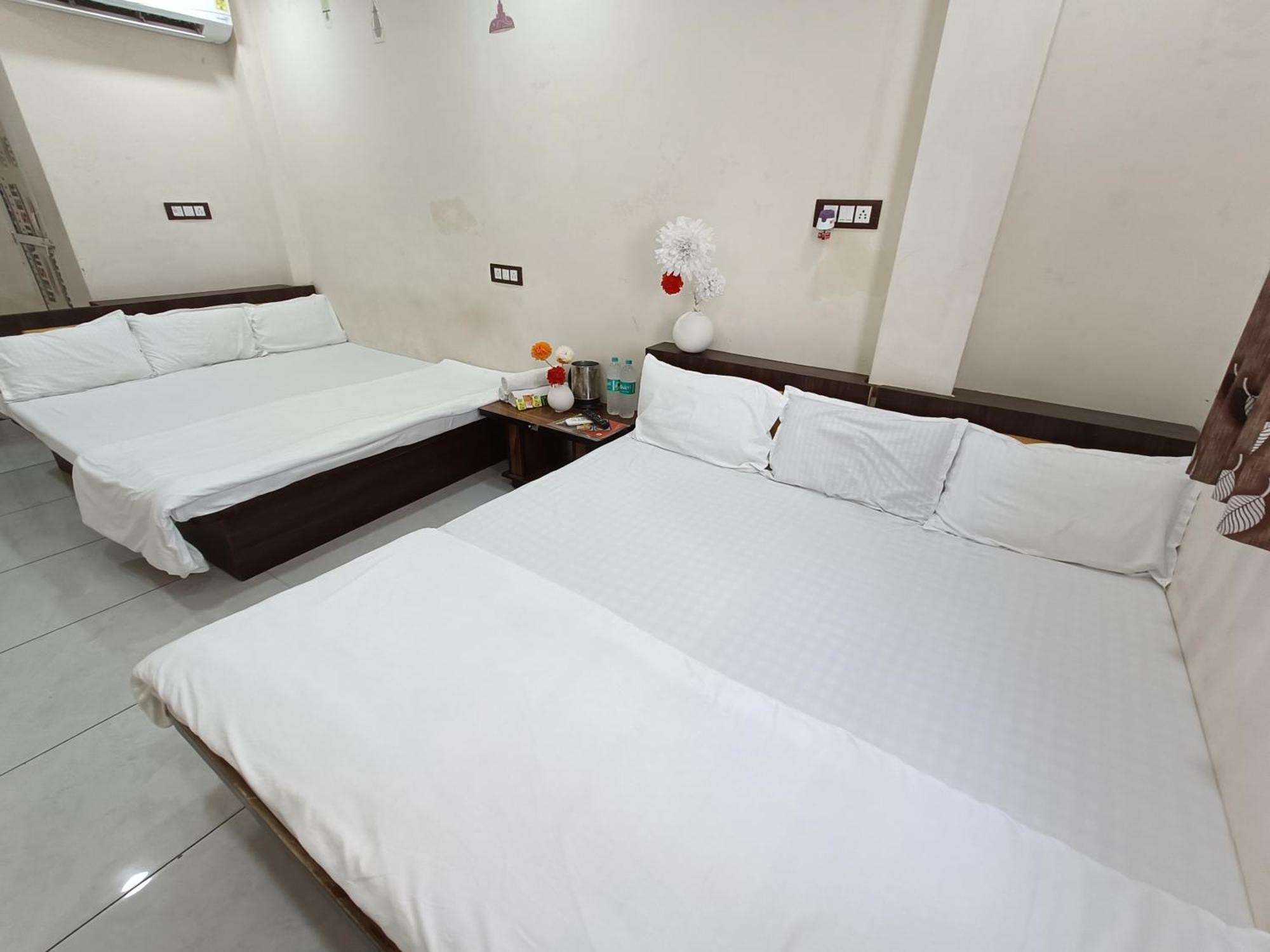 Hotel S Tower Ujjain Exterior foto